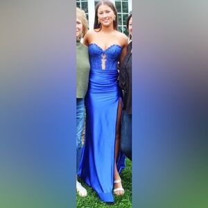 Elegant Blue Strapless prom Dress